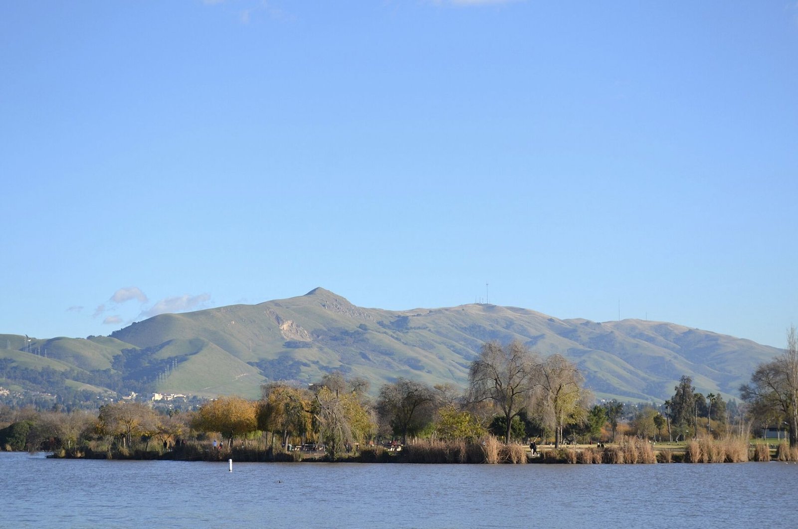 Mission Peak over Lake Elizabeth in Fremont